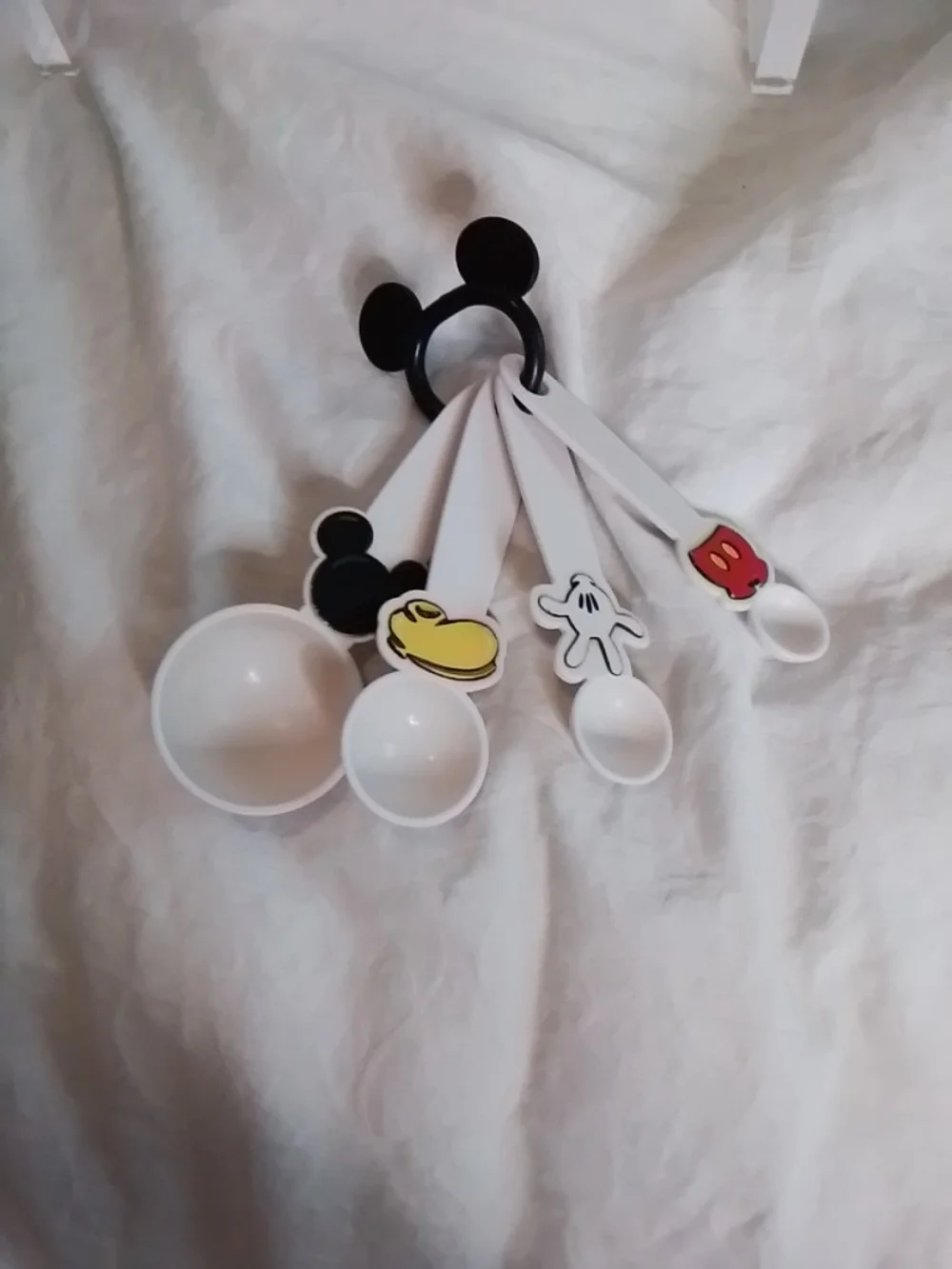 Vintage 1980's Disney Mickey Mouse Measuring Spoon Set with Character Accents